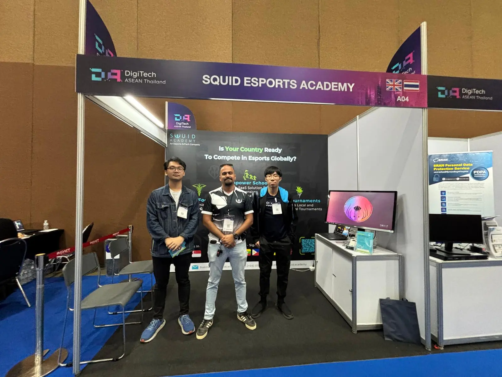 Squid Esports Academy team at the DigiTech ASEAN Thailand education expo